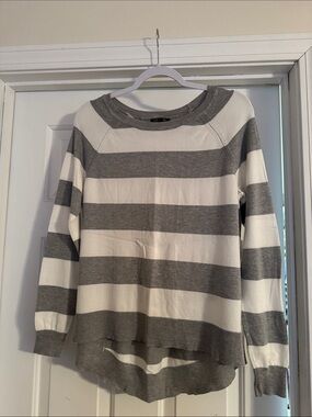 Women's Striped Crewneck Sweater - Gray & White
